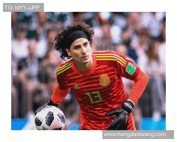 戴护目镜的足球明星有哪些 他们如何克服伤病继续征战绿茵场 戴护目镜的足球明星有哪些 他们如何克服伤病继续征战绿茵场