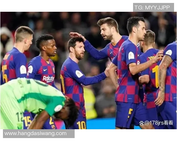 足球巨星激情对决扑克牌赛场 谁能笑到最后点燃竞技火花 足球巨星激情对决扑克牌赛场 谁能笑到最后点燃竞技火花