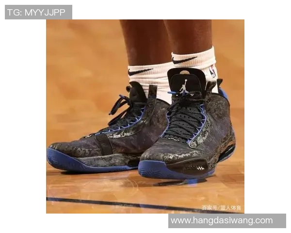 足球球星如何挑选专属战靴 解密顶级运动鞋对球员表现的影响 足球球星如何挑选专属战靴 解密顶级运动鞋对球员表现的影响